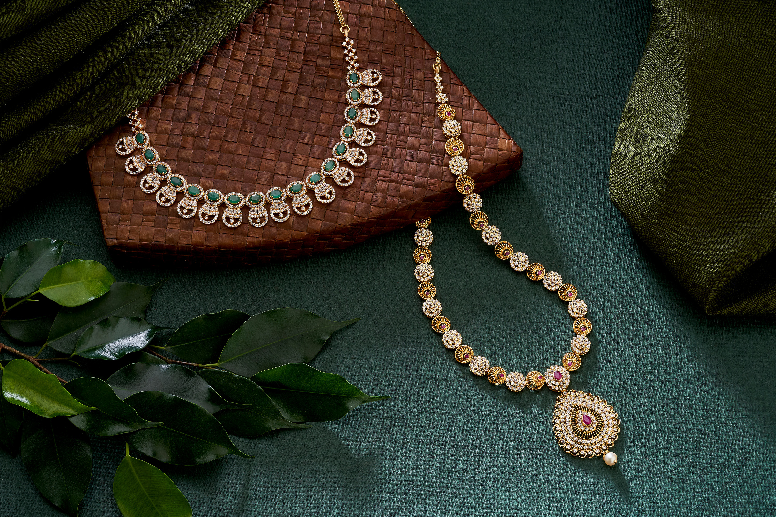 Necklace / Sets